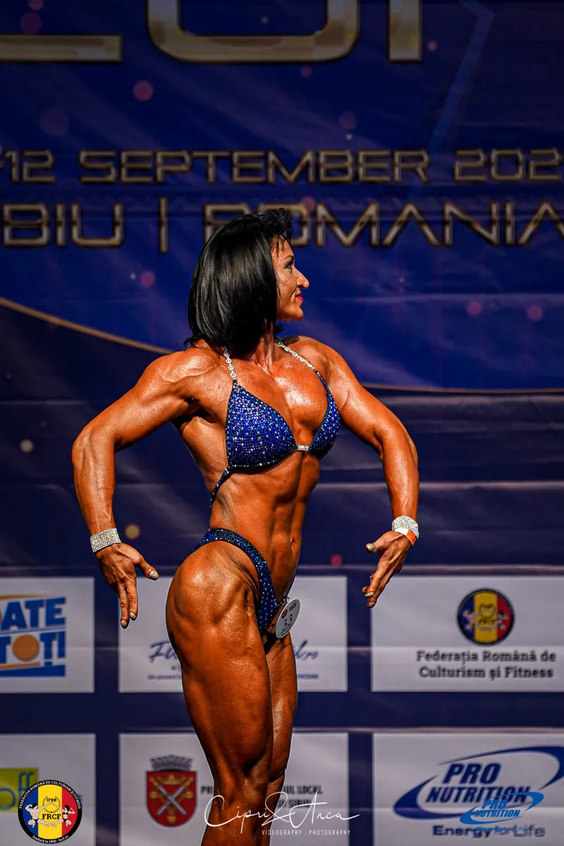 Bodyfitness — sportiv FRCF pe scenă