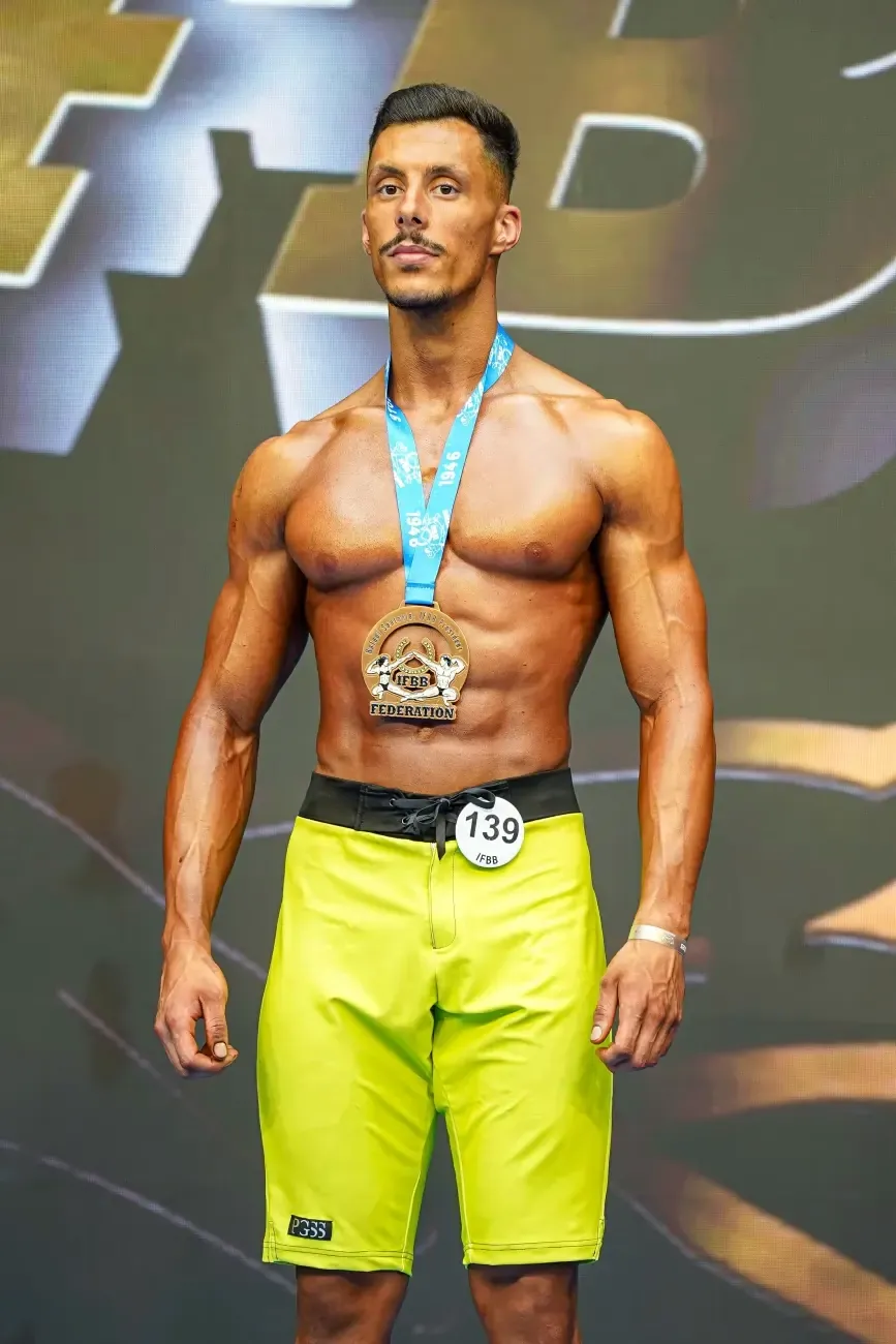 Men’s Physique — sportiv FRCF pe scenă