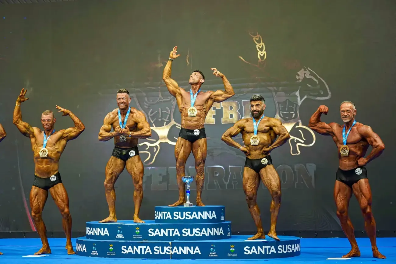 Perechi Mixte — sportiv FRCF pe scenă